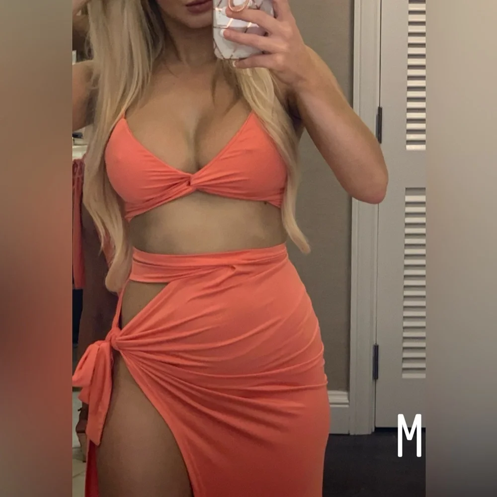 Revolve Two Piece Top and Skirt Small - Picture 7 of 15
